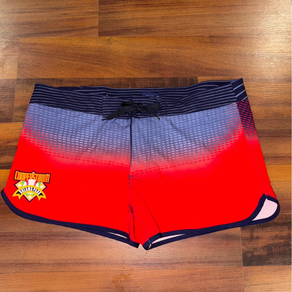 Authentic Cooperstown Dreams Park Women XL Red and Blue Gradient Shorts